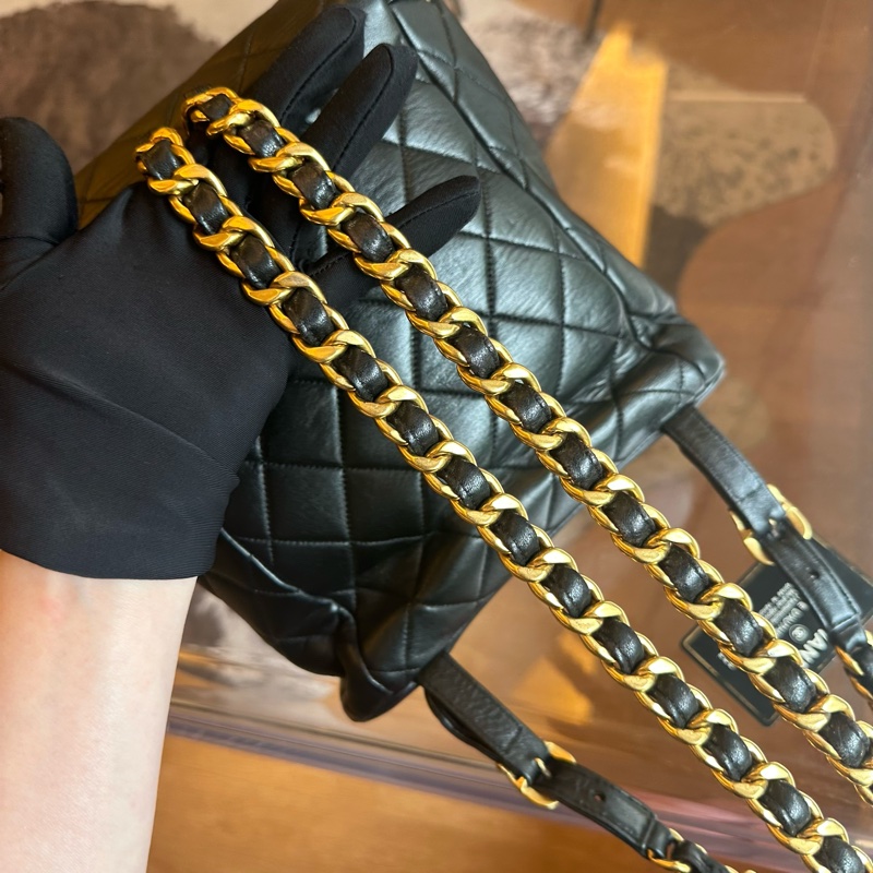 Chanel 香奈兒黑金雙C鏈條包Duma雙肩帶卡-8