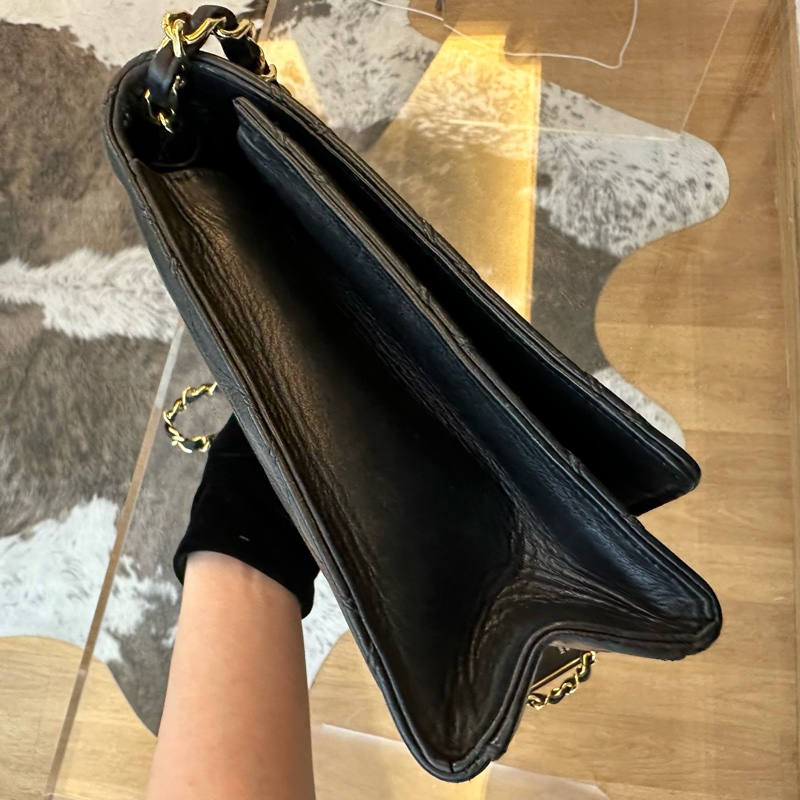 Chanel 香奈兒牛皮菱格紋黑金大雙c鏈條包帶卡-6