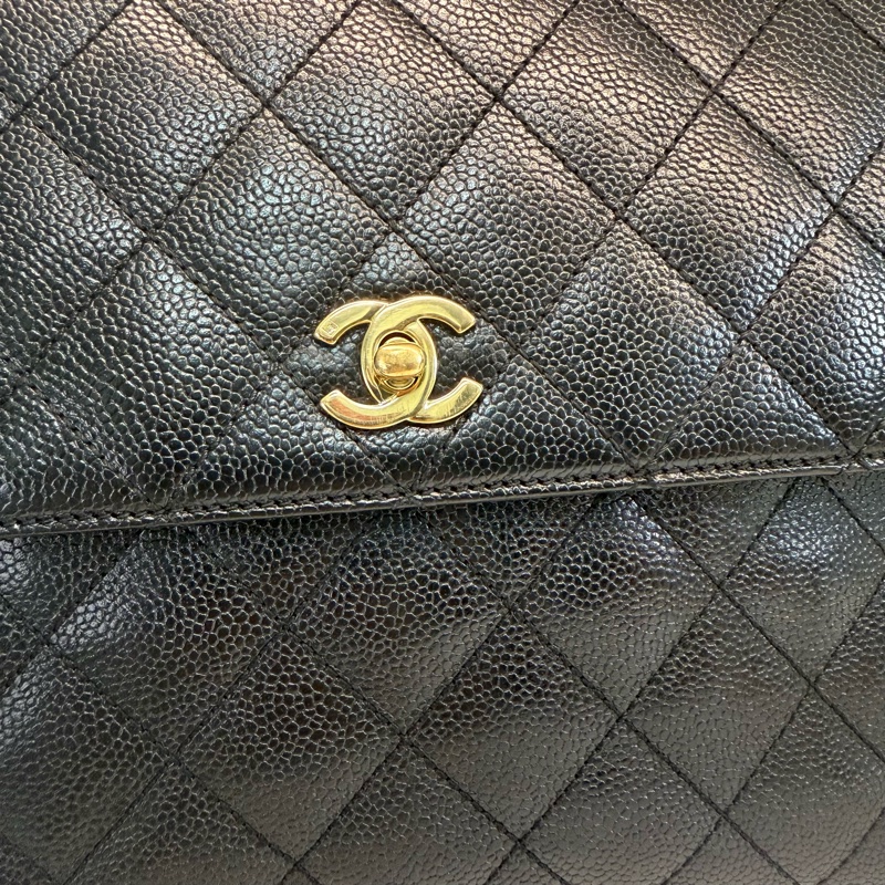 Chanel 香奈兒魚子醬黑金菱格紋雙c扣凱莉晚宴包-14