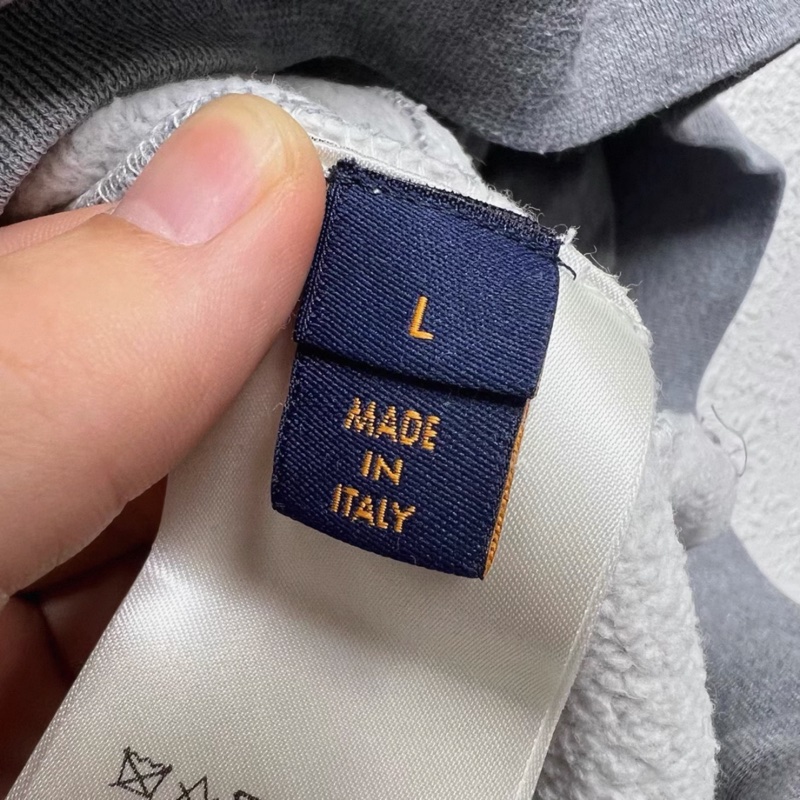 Louis Vuitton • 經典灰色老花衛衣有吊牌✔️-4