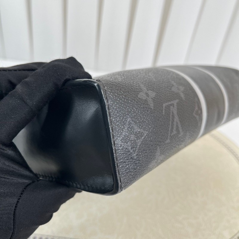 LV路易威登 閃電藤原浩限量款 黑花 男士手拿包 洗漱包-13