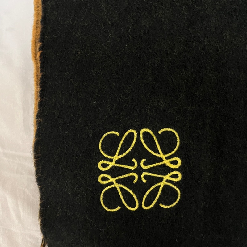 LOEWE黑色駝色雙色圍巾-5
