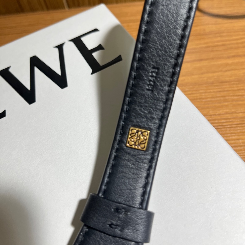 LOEWE肩背、手提背帶-1
