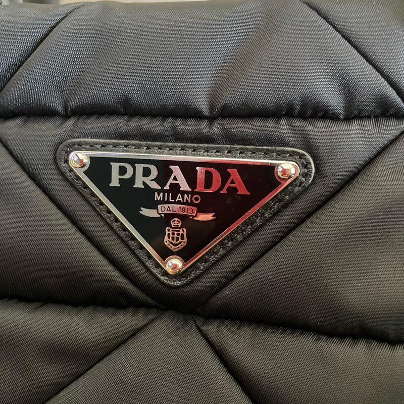 PRADA 黑色尼龍手提包-6