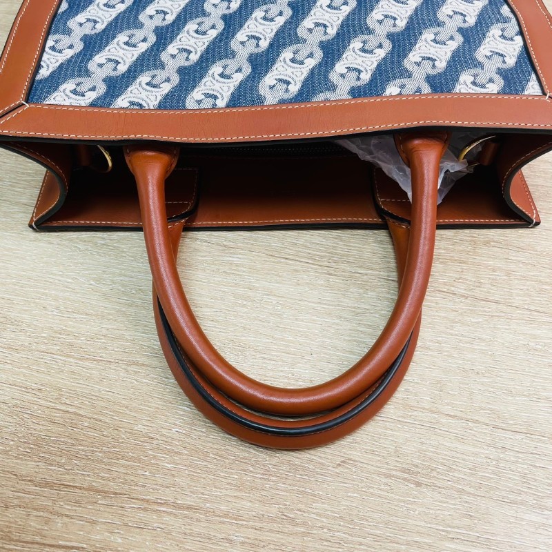 CELINE Tote 托特包 Maillon Triomphe凱旋門 提花豎款手袋-11