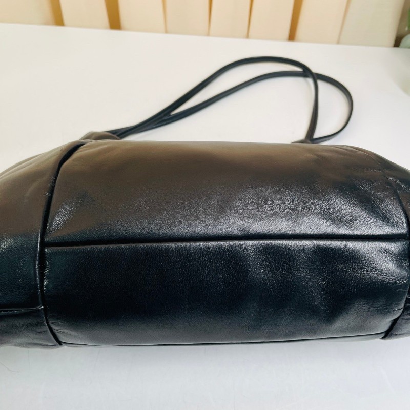 Miumiu新款花邊餃子包 黑色肩背包-15