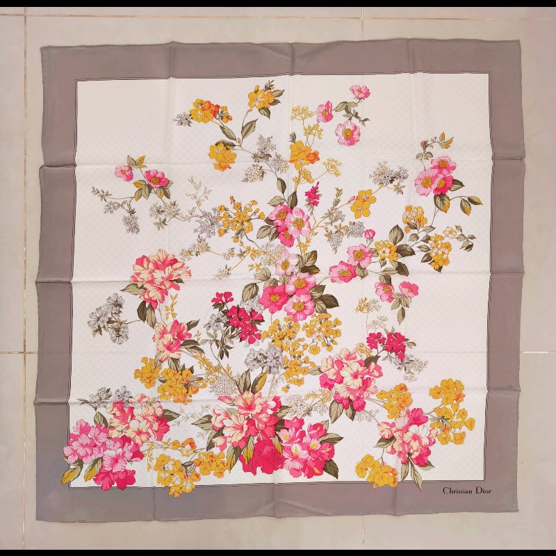 Christian Dior 花卉絲巾-0