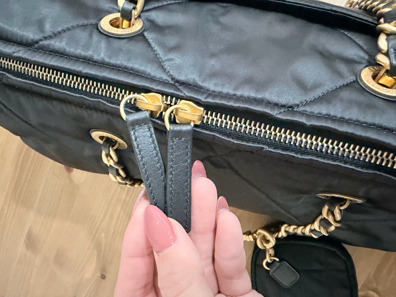 CHANEL 保齡球包Cocoon 系列的尼龍菱格托特包-18