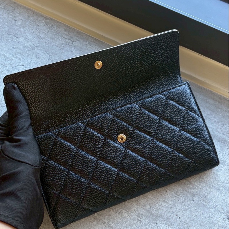 Chanel黑金牛皮信封長夾-6