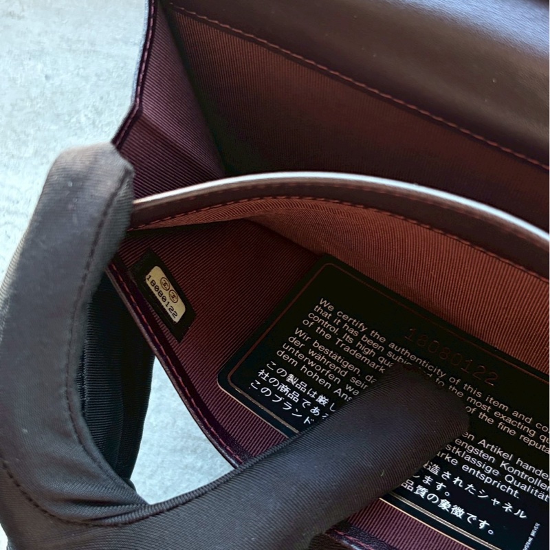 Chanel黑金牛皮信封長夾-14