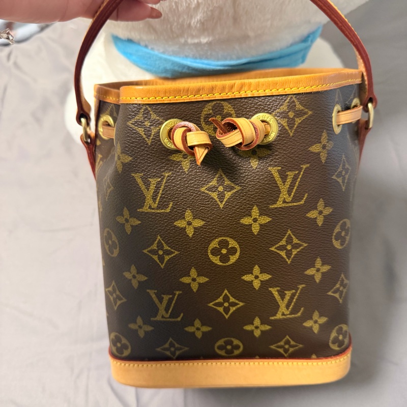 Lv 絕版手提水桶包 超新-5