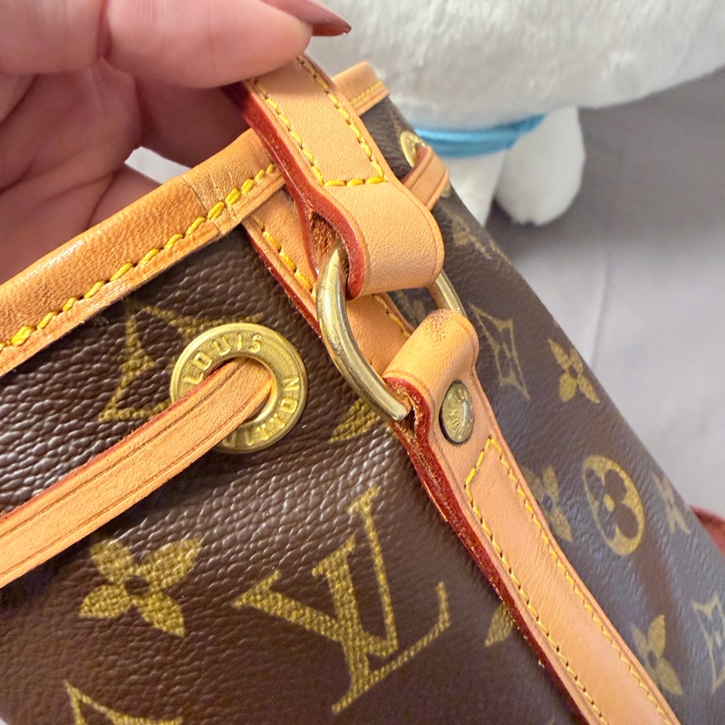 Lv 絕版手提水桶包 超新-14