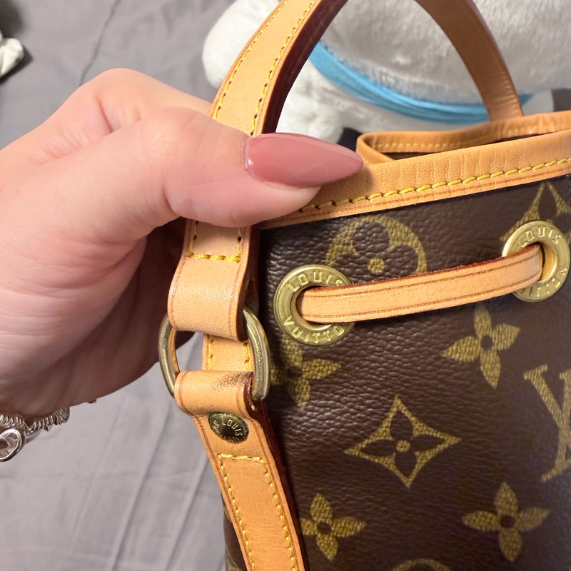 Lv 絕版手提水桶包 超新-15