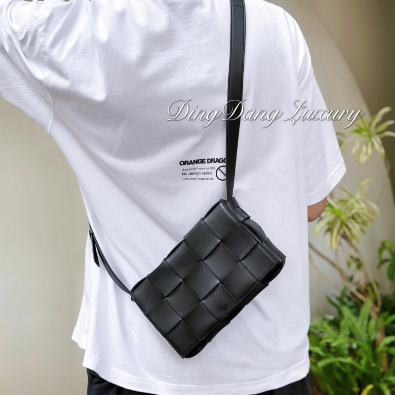 BOTTEGA VENETA Cassette編織包 - 黑-1