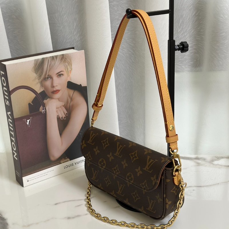 LOUIS VUITTON Ivy單肩包-6