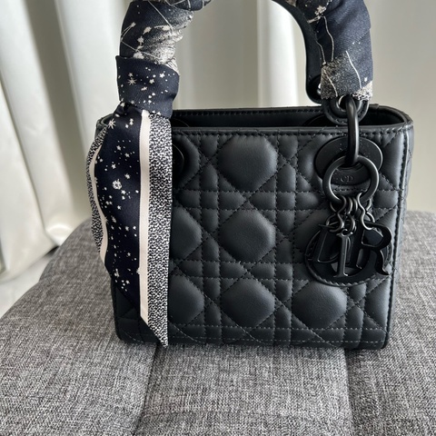 Dior Dior 迪奧Lady Dior Micro 3格籐格紋羊皮包