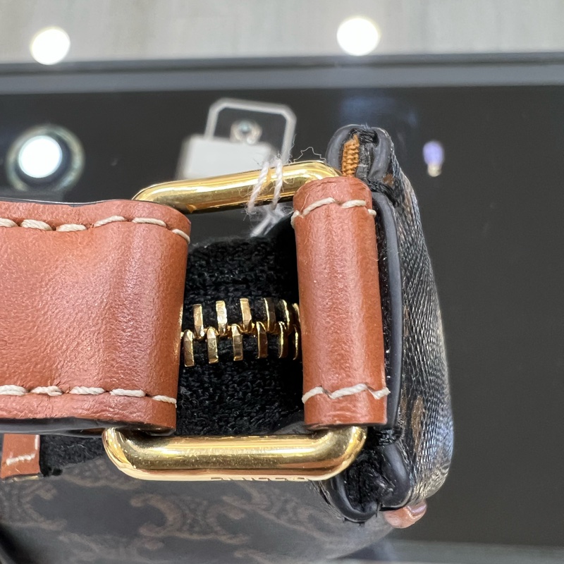 CELINE Ava Triomphe 中號手袋-3