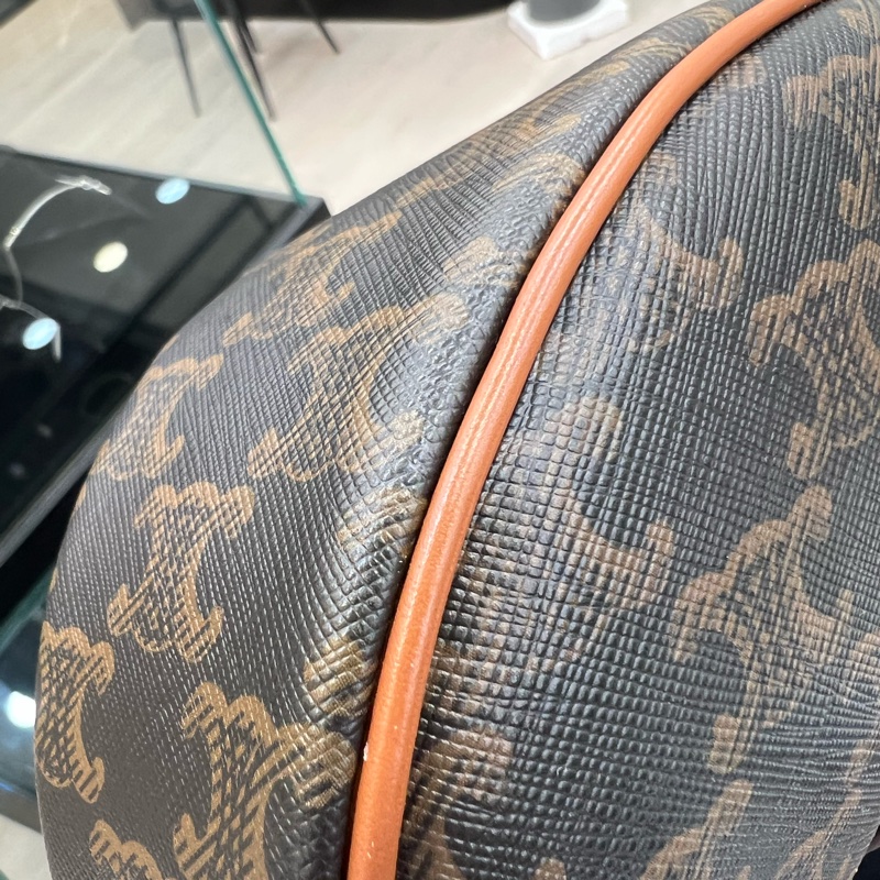 CELINE Ava Triomphe 中號手袋-8