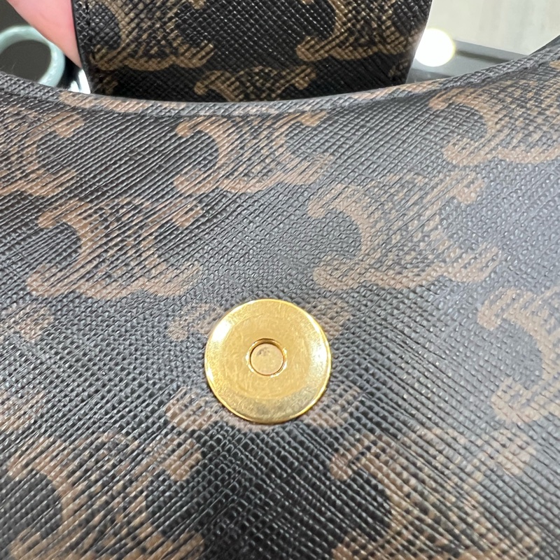 CELINE Ava Triomphe 中號手袋-11