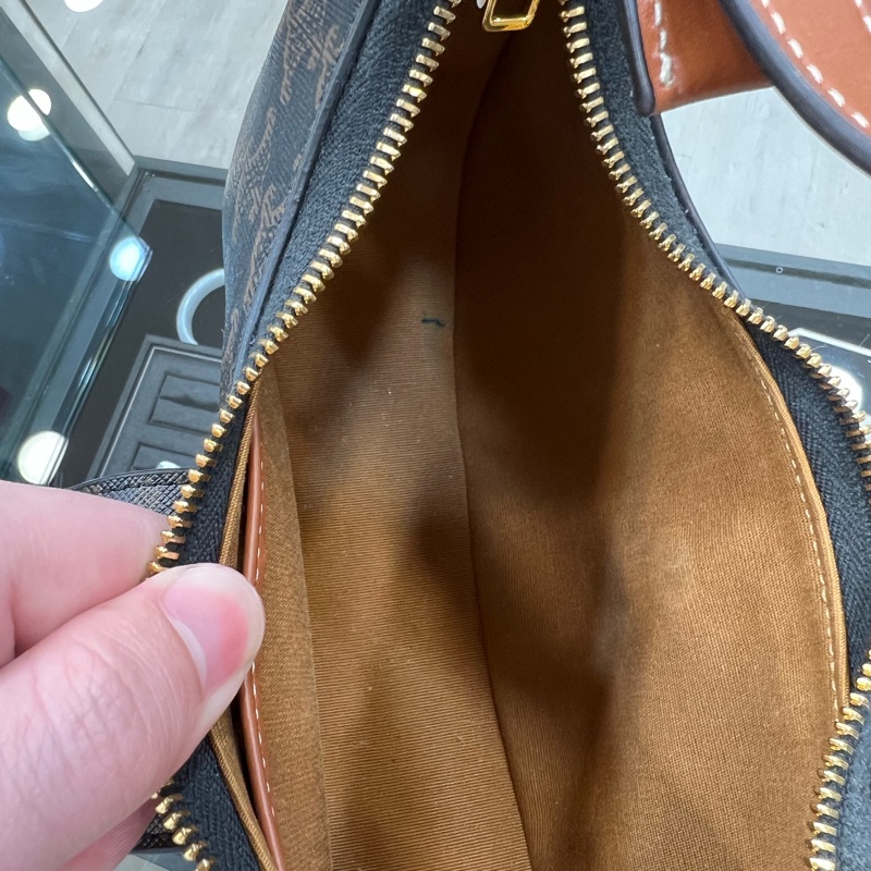 CELINE Ava Triomphe 中號手袋-12