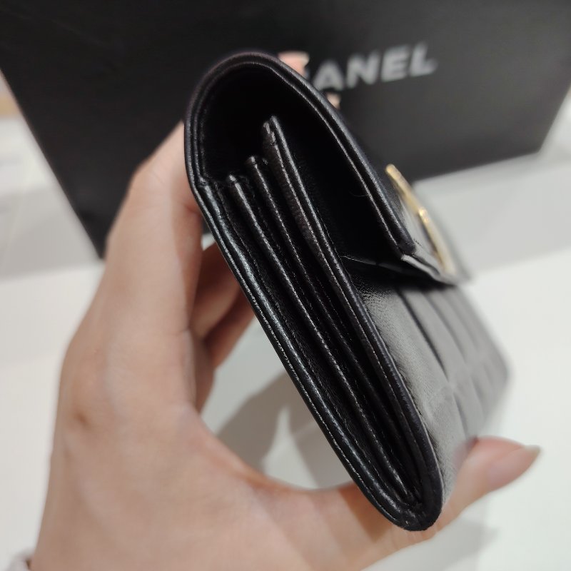 CHANEL中古黑金冰格兩摺錢包-7