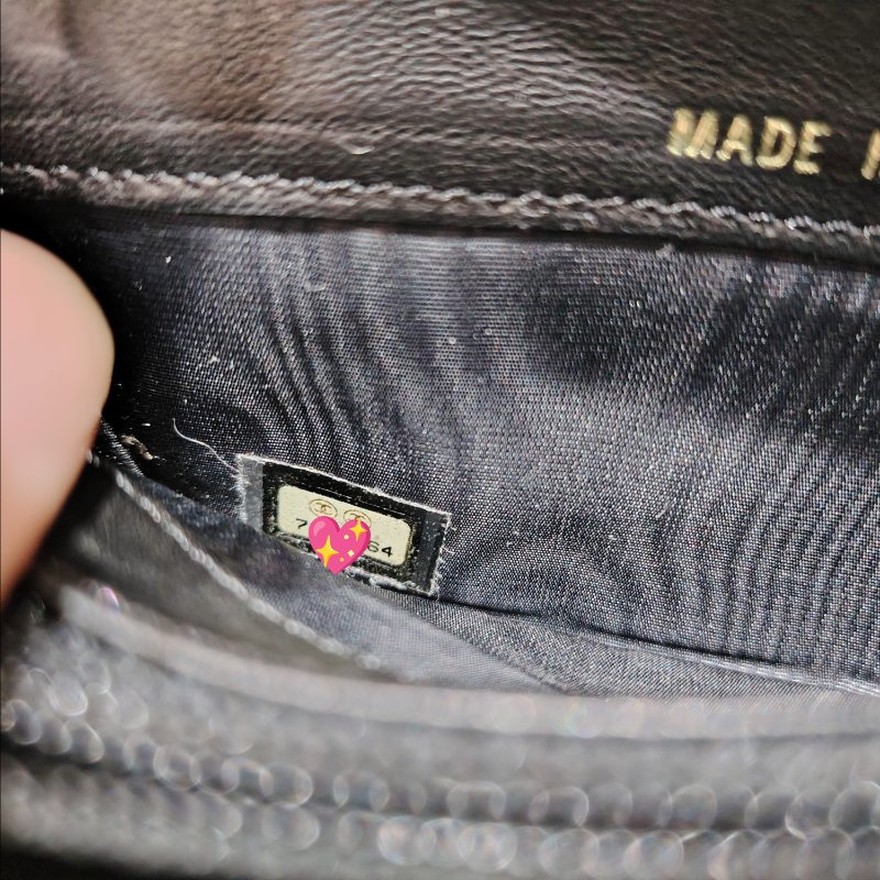 CHANEL中古黑金冰格兩摺錢包-17