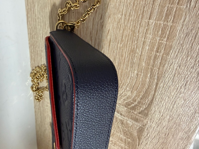 LV 深藍牛皮壓紋三合一斜背鏈包M64099-5