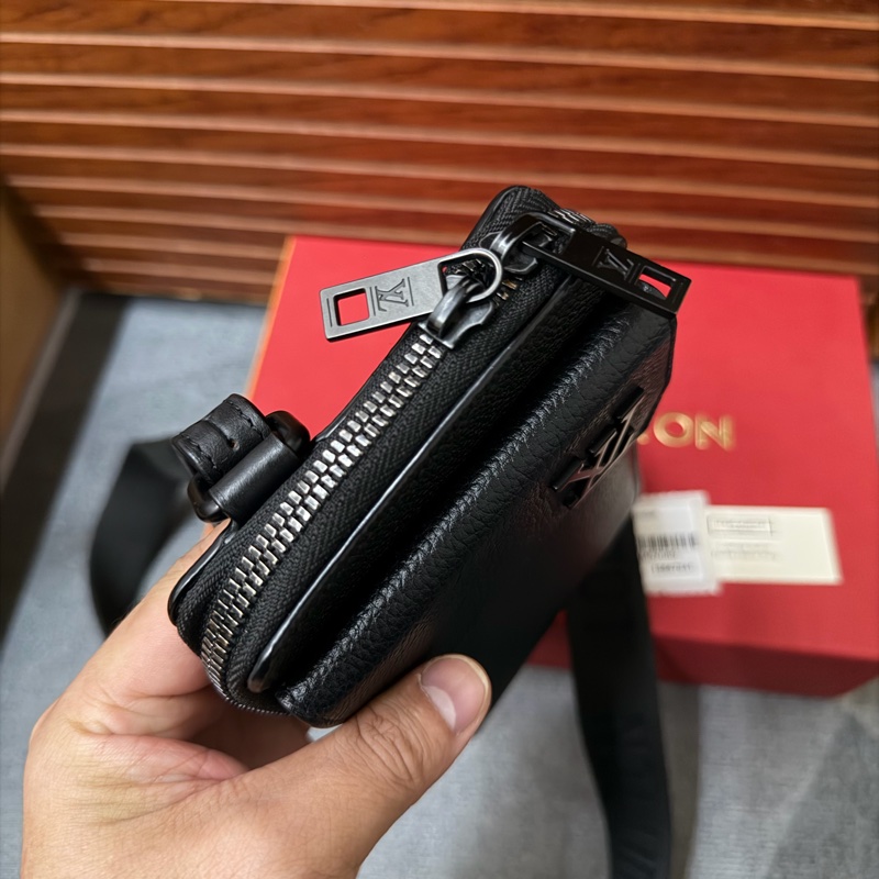 Lv (M57089)黑色全皮手機包 芯片款-6