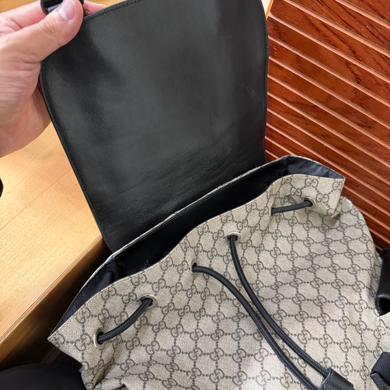 Gucci雙肩老花後背包-8