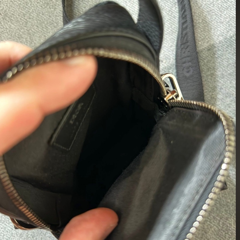 Dior經典黑緹花手機包-10