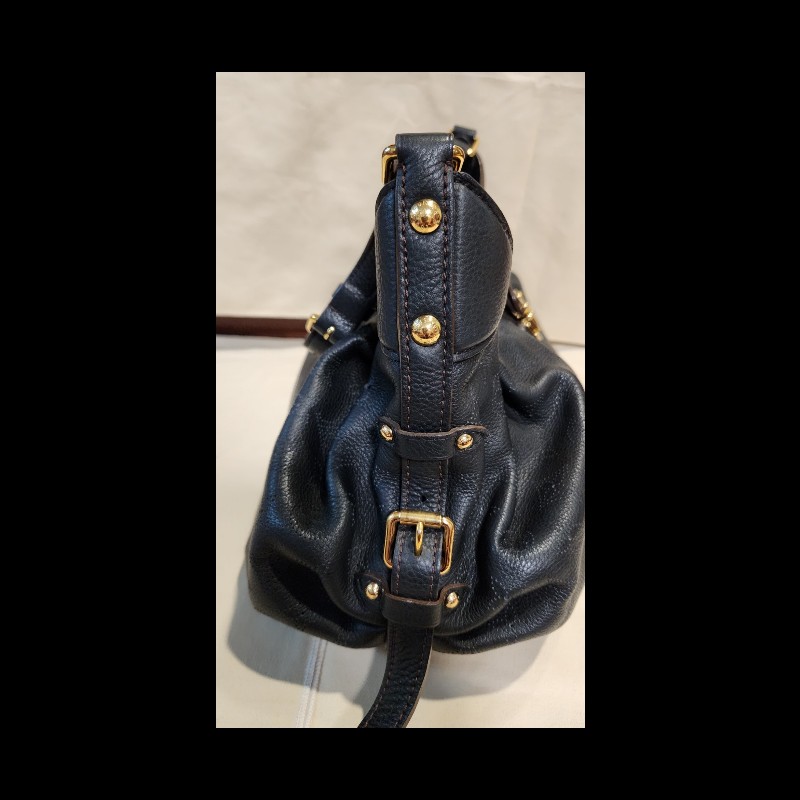 LV Mahina 全牛皮水餃手提肩背包-3