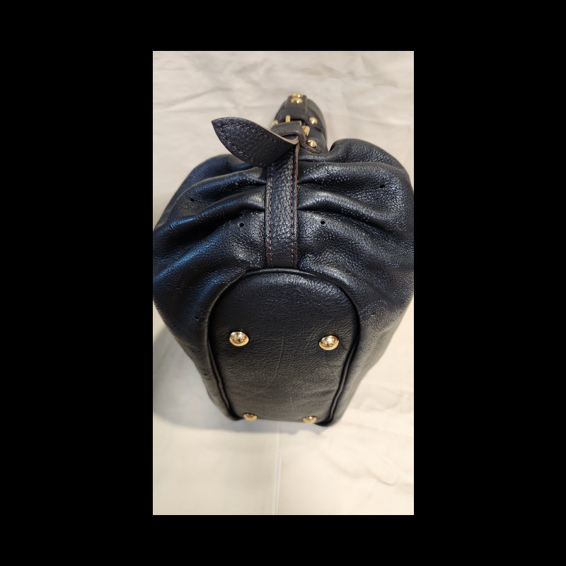 LV Mahina 全牛皮水餃手提肩背包-11