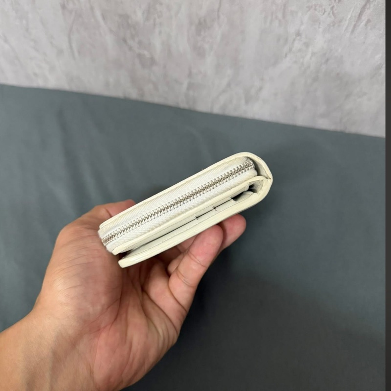 巴黎世家 白色拉鍊零錢卡包-4