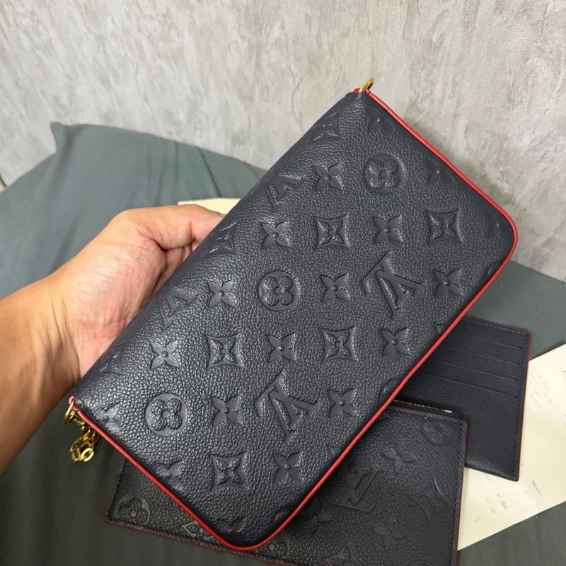 Lv深藍壓紋三合一鏈條包-2