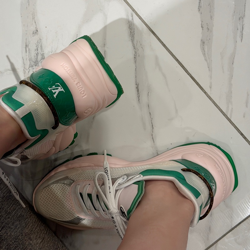 Louis Vuitton Run 55系列運動鞋 專櫃42000 半價入手-21