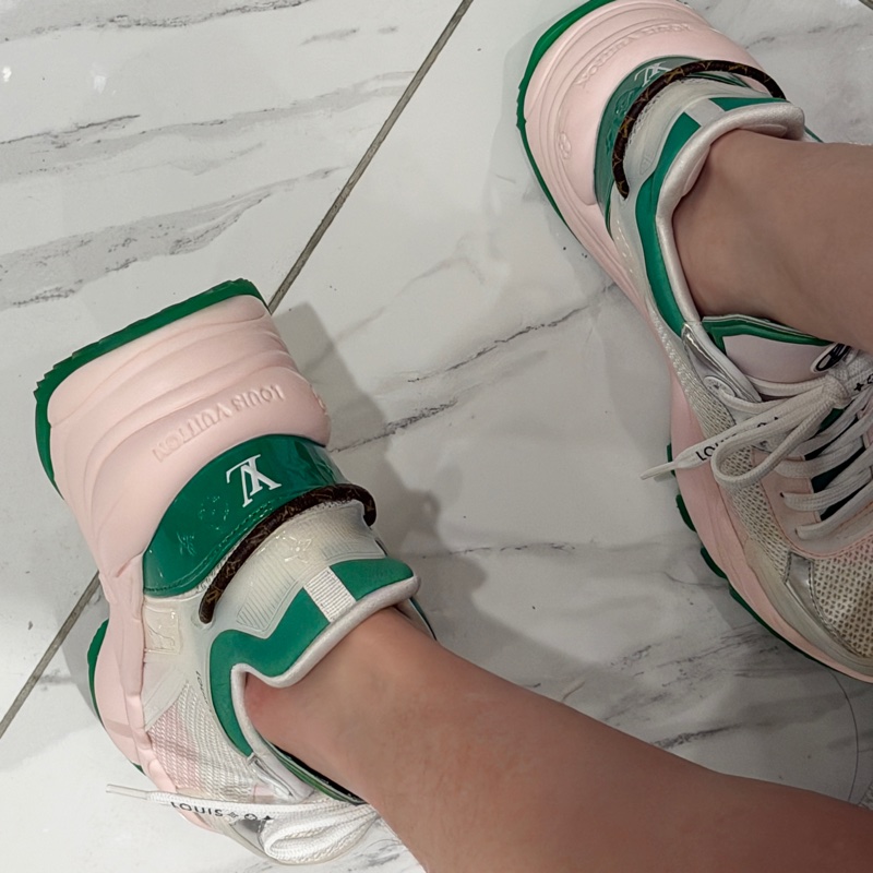 Louis Vuitton Run 55系列運動鞋 專櫃42000 半價入手-25