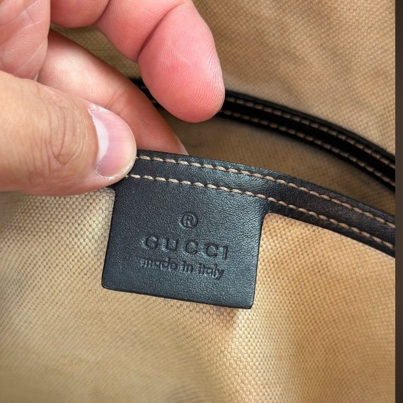 Gucci 咖啡色經典雙G防水PVC公事包-6