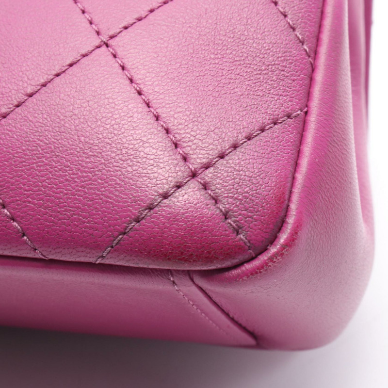 香奈兒 (CHANEL) 絎縫小號翻蓋鏈條肩背斜背包，粉紅色皮革，金色五金，二手-7