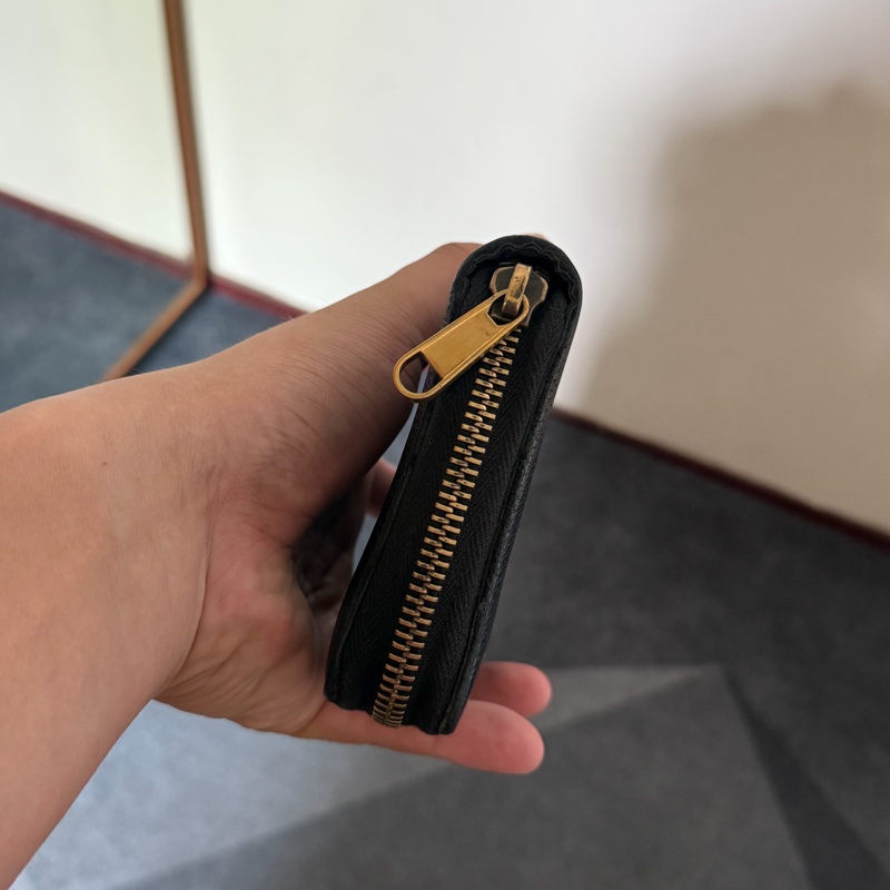 Gucci綠紅綠織帶標誌拉鍊長夾-黑-2