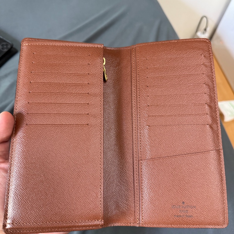 Lv 老花對開長夾-5