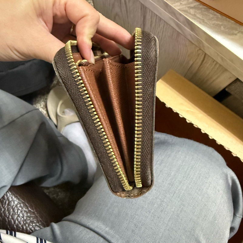 LV經典老花長夾（拉鏈）-9