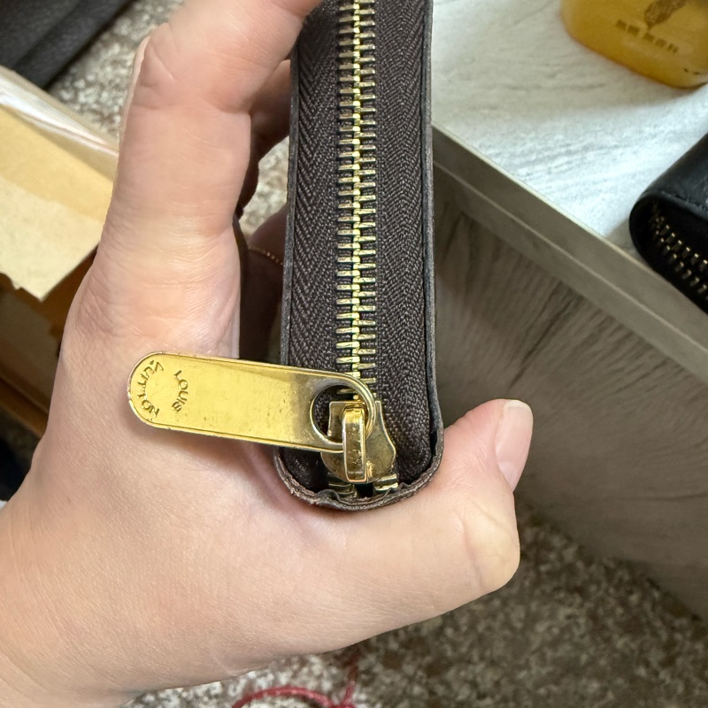 LV經典老花長夾（拉鏈）-18