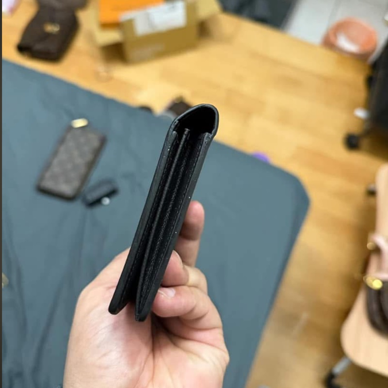 Lv棋盤格對開長夾-7