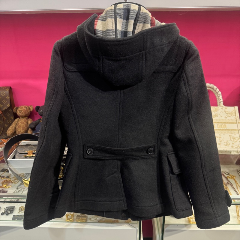 Burberry黑牛角羊毛外套-1