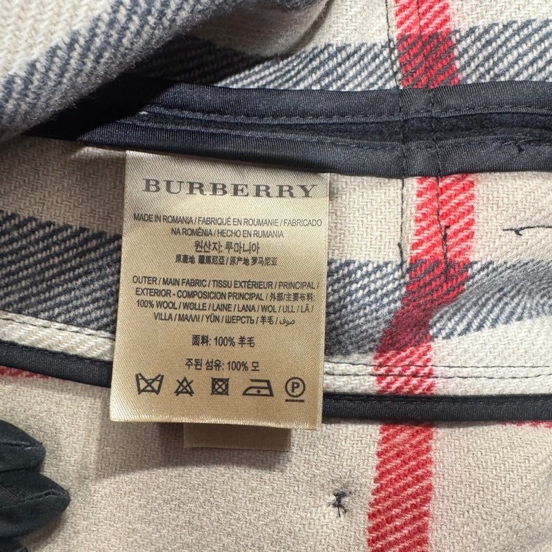 Burberry黑牛角羊毛外套-4