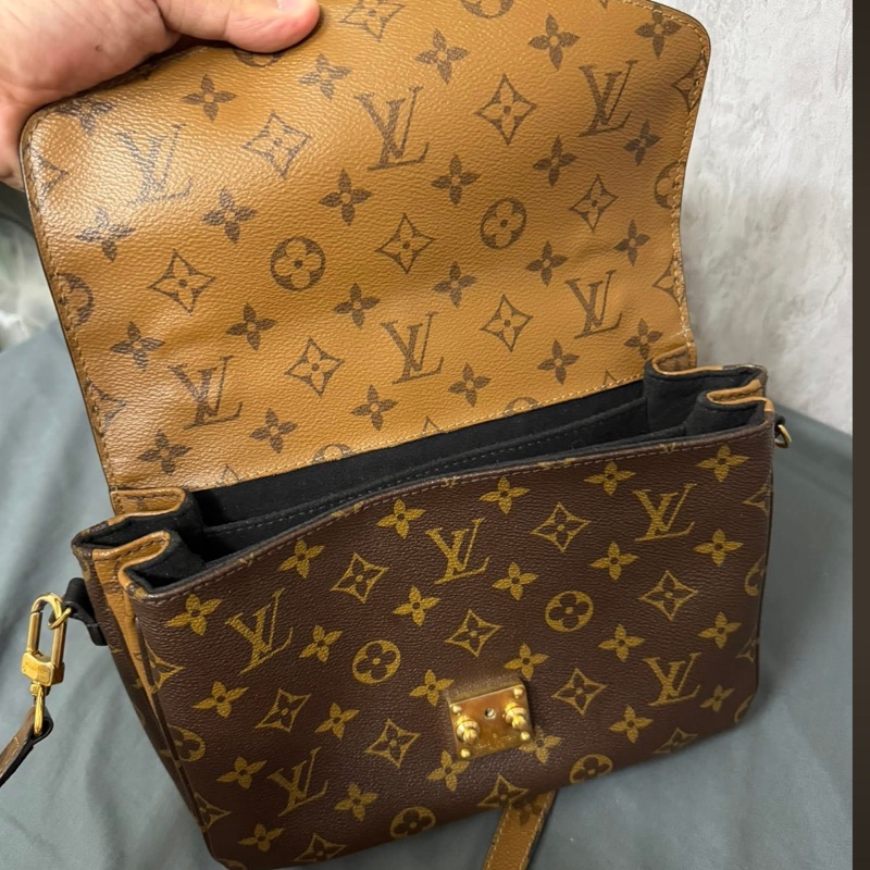 Lv拼色老花郵差包-7