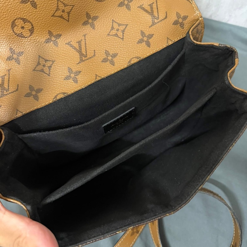 Lv拼色老花郵差包-8