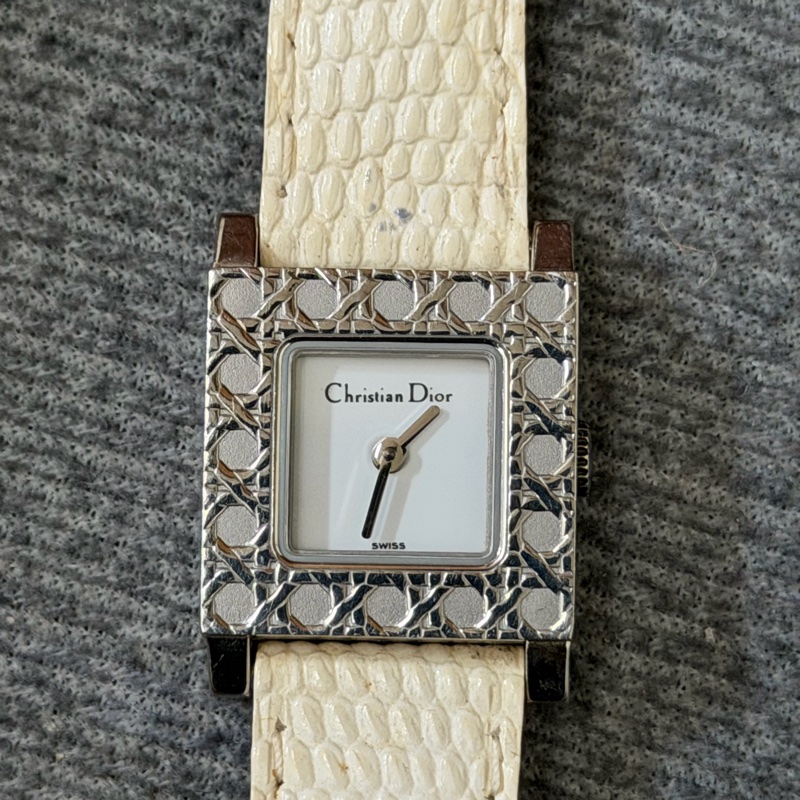 Dior 石英錶  型號：D60-109-2