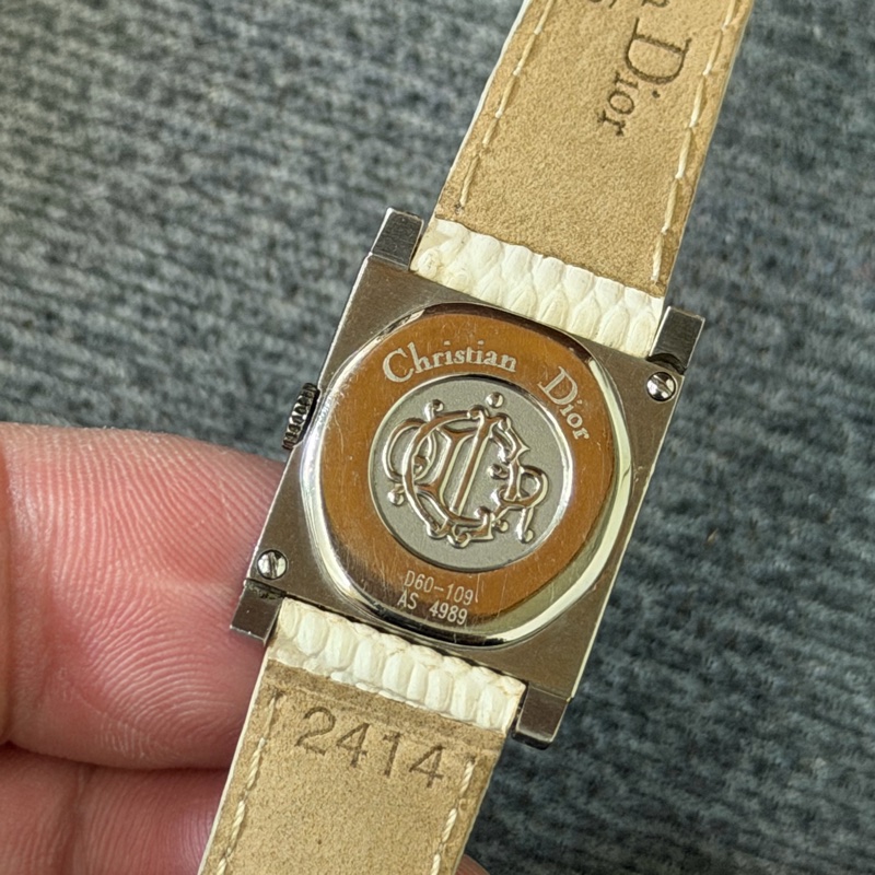 Dior 石英錶  型號：D60-109-3