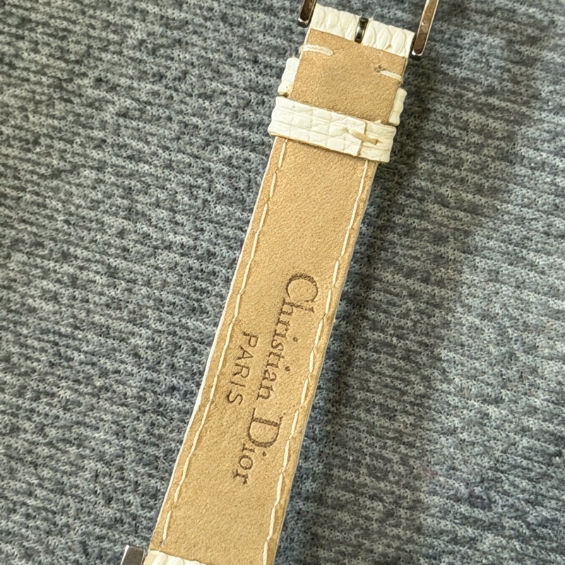 Dior 石英錶  型號：D60-109-4